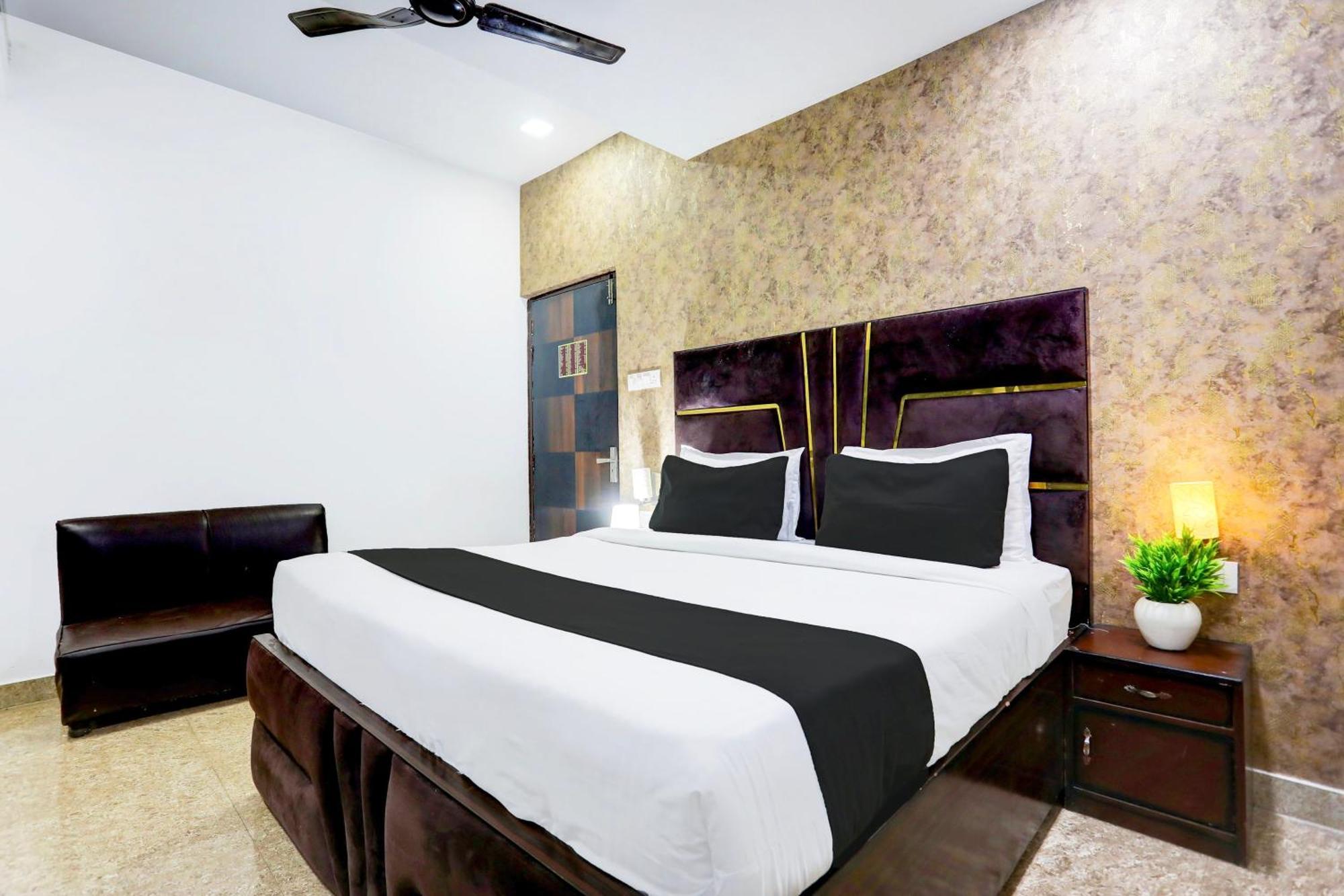 Super Collection O Kalyanpur Hotell Kanpur Exteriör bild